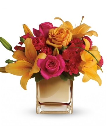 Uniquely Chic Flower Arrangement