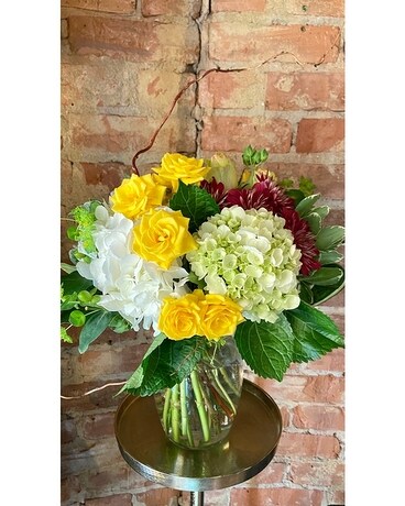 Hand-tied Bouquet Flower Arrangement