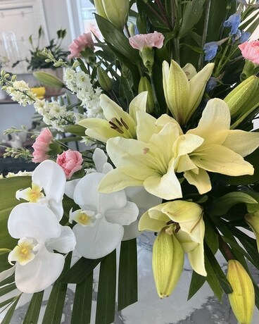 CUSTOM Flower Arrangement
