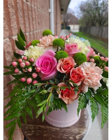 MOTHERS DAY SPECIAL Flower Arrangement