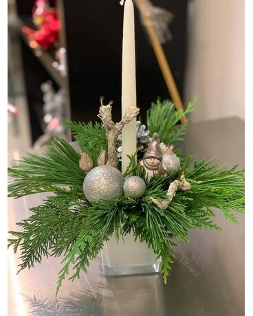 Snow White Flower Arrangement
