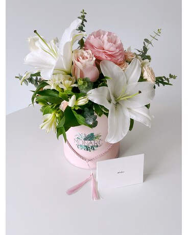 Monarc Exclusive Flower Box Flower Arrangement