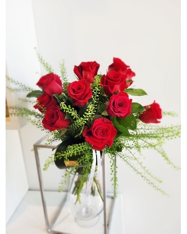 Valentine's Day Delivery Montreal QC - Chora Design Floral