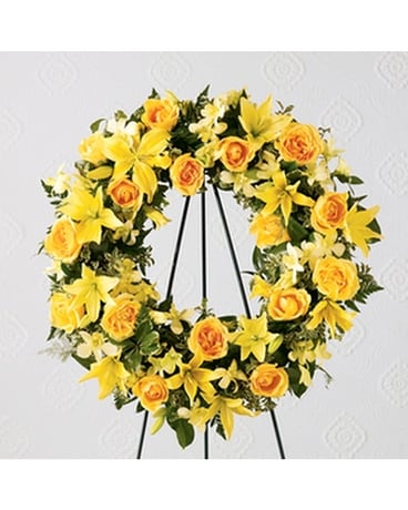 The FTD® Ring of Friendship™ Wreath Wreath