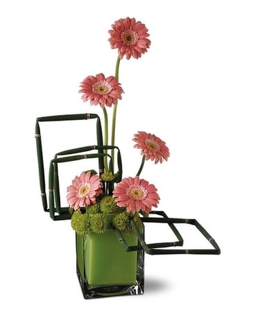 TELEFLORA'S FUN CUBE BOUQUET Flower Arrangement