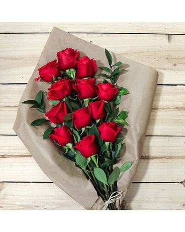 TWELVE RED ROSES Flowers