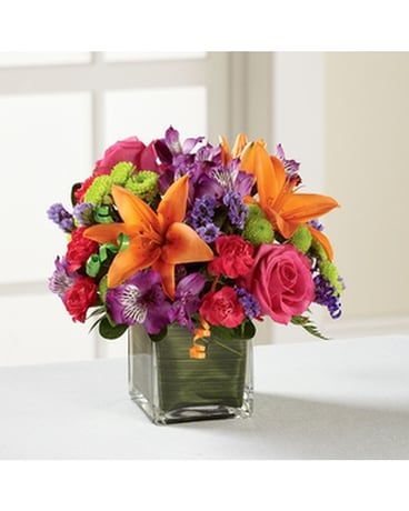 Awesome Anniversary Flower Arrangement