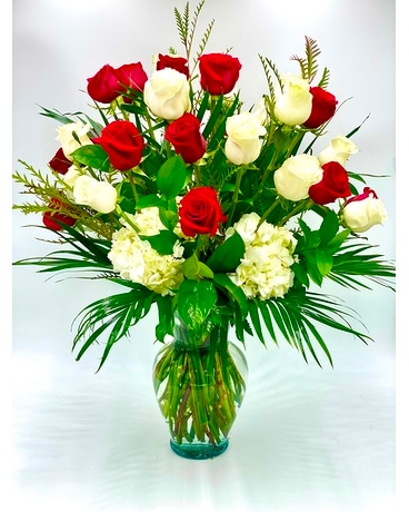 Extravagant Love by East Arrowhead Flowers Flower Arrangement