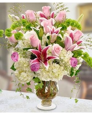 Inglis' Luxe Roses & Hydrangea Flower Arrangement
