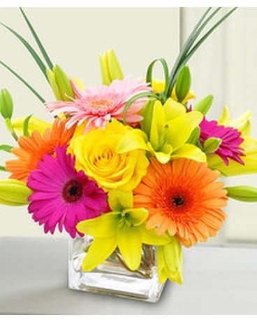 Bright and Stunning Flower Arrangement