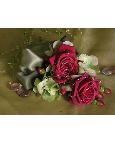 Roses and Hydrangea Flower Arrangement