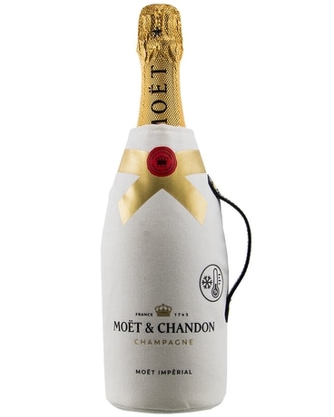 Moët & Chandon  Moet chandon, Wine logo, Chandon