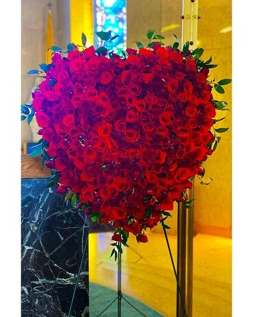 Solid Rose Heart Flower Arrangement
