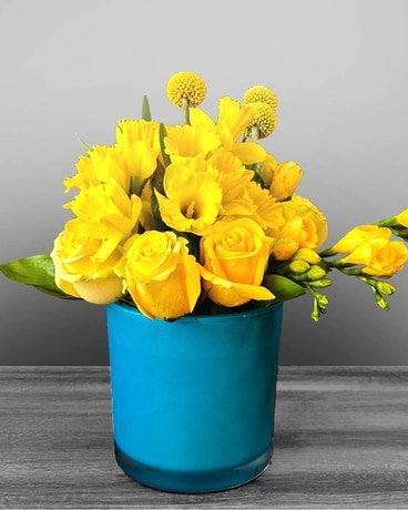 Azure Coast - Deluxe Flower Arrangement