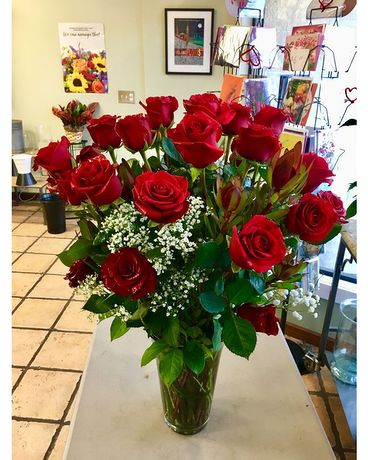 Two dozen red roses Flower Arrangement