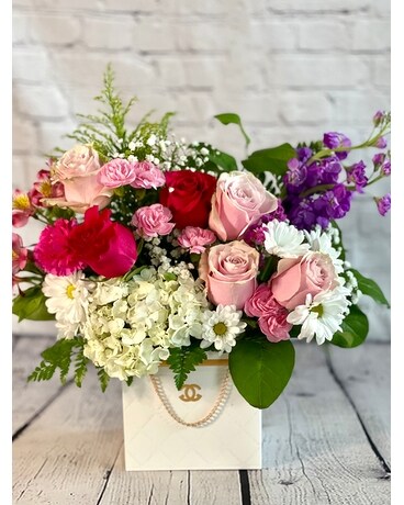 Chic Mom Flower Arrangement