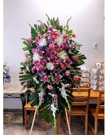 Intuitive Life Spray Funeral Arrangement