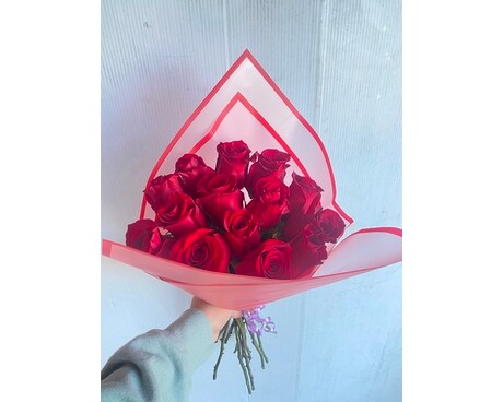 Dozen Roses Wrap Flower Arrangement