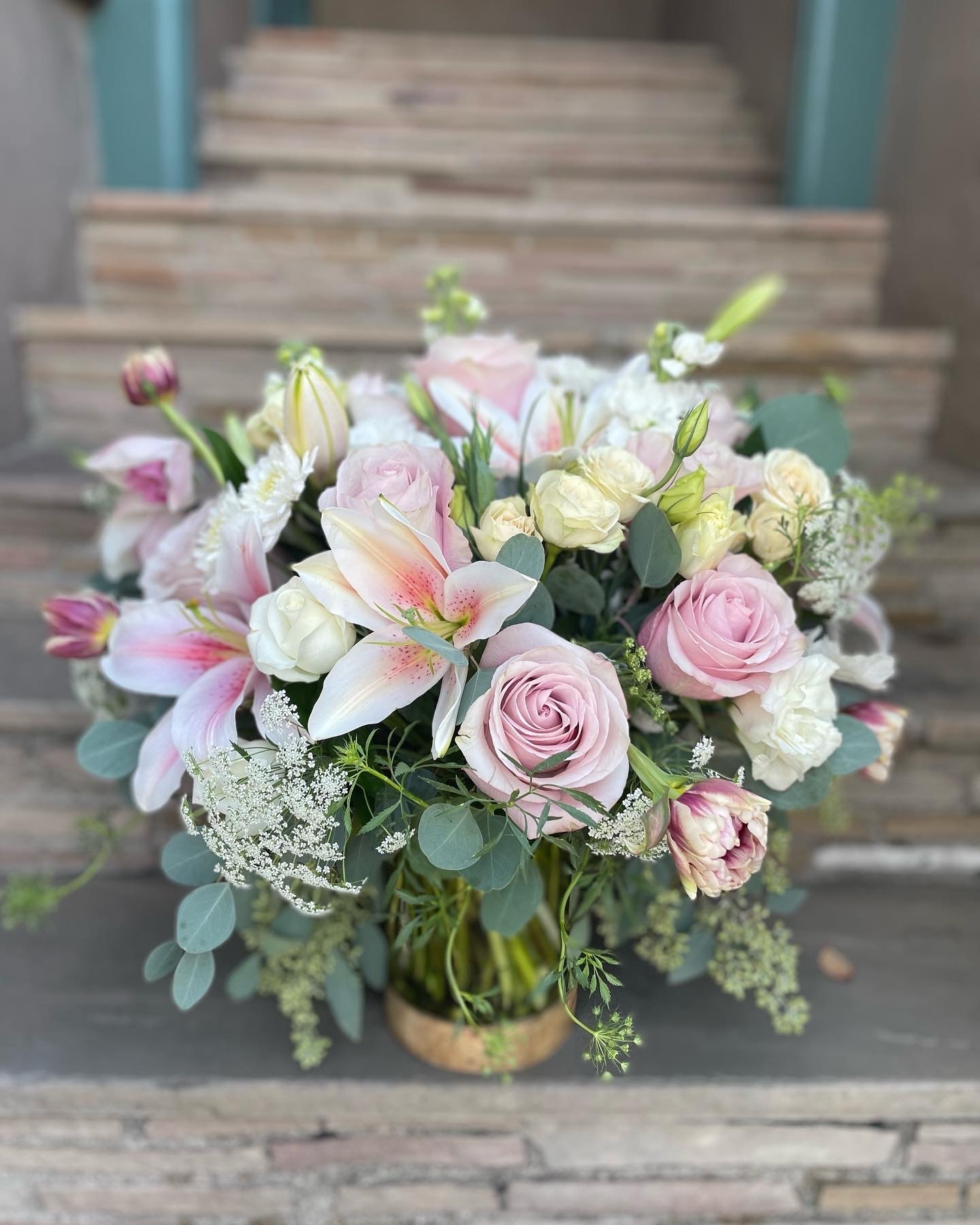 Flower Delivery to Laguna Beach by Joyce's Florist
