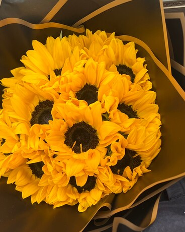 Handheld Sunflowers Bouquet Bouquet