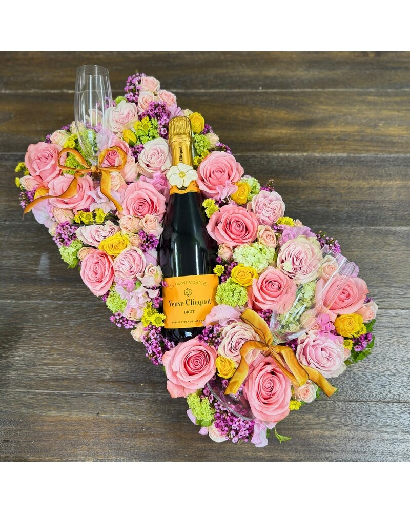 Veuve Clicquot ＆MOET＆CHANDON 3本セット Champagne Trio with Tasting Video (375ML half-bottles) | Wine.com