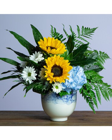 Sunny Skies Flower Arrangement