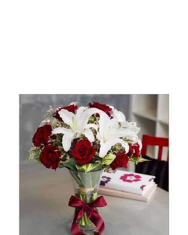 Red & White Centerpiece Flower Arrangement