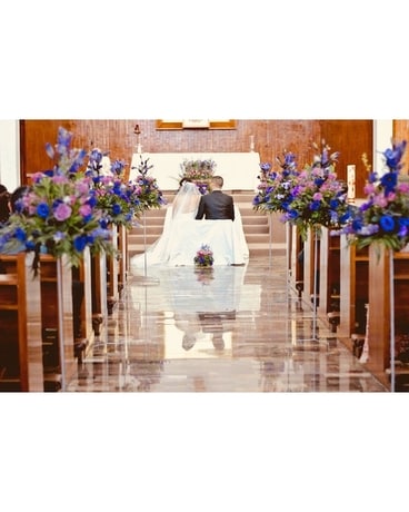 ISLE DECOR 1 Wedding Arrangement