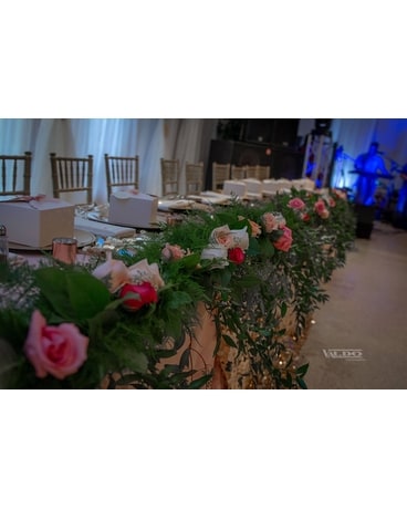 QUINCEANERO Wedding Arrangement