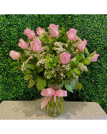 Pretty in Pink Flower Arrangement
