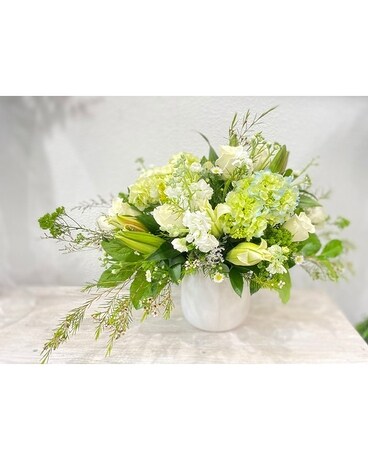 Sophisticated! Flower Arrangement