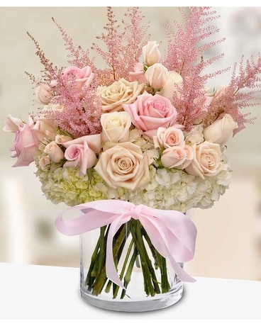 Mère Aimante Flower Arrangement