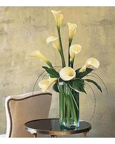 Calla Lilies in Bloom Flower Arrangement
