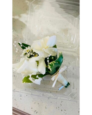 Botonier Flower Arrangement