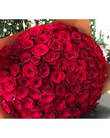 100 Reasons Flower Arrangement