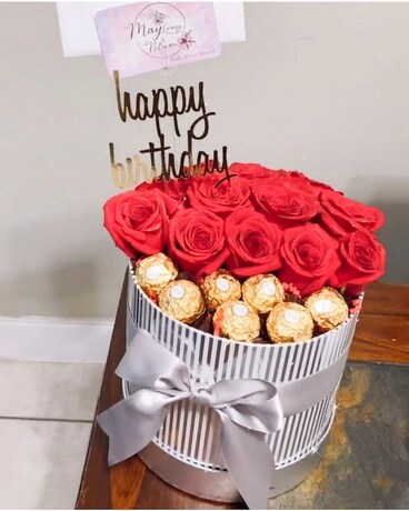 STRIPE BOX Flower Arrangement