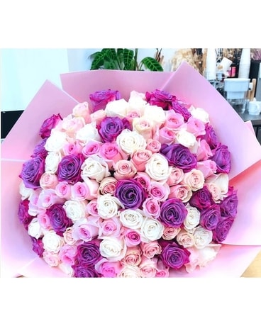 Purple Deluxe Bouquet Flower Arrangement
