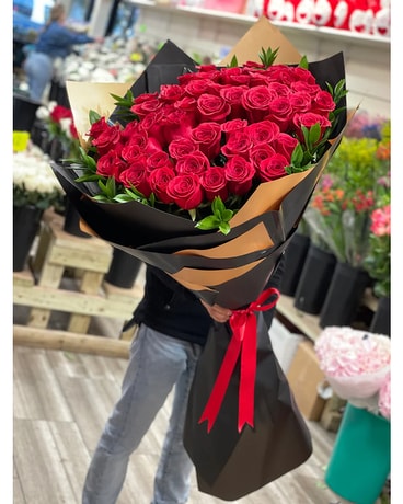 Luxury Roses Bouquet Flower Arrangement