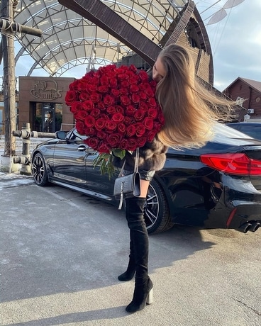 LUXURY GIANT BOUQUET Flower Arrangement
