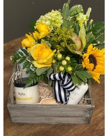 Spa Crate: Pineapple Sage Gift Basket