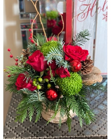 Christmas Memories Flower Arrangement