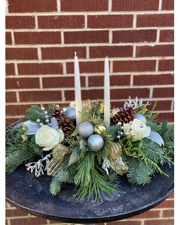 Elegant Christmas Centerpiece Flower Arrangement