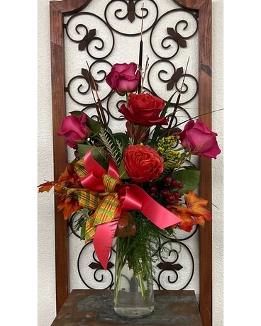 Resplendent Roses Flower Arrangement