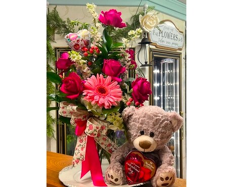 Isn't it lovely (Package) Flower Arrangement