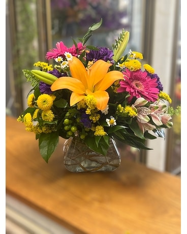 Modern Mama Flower Arrangement