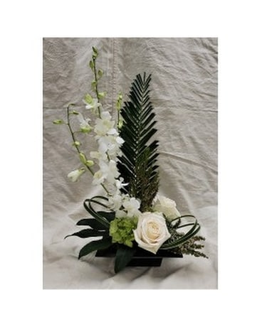 FLORAL LOVE Flower Arrangement