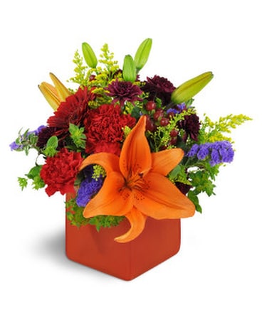 SUMMER IN BLOOM Flower Arrangement