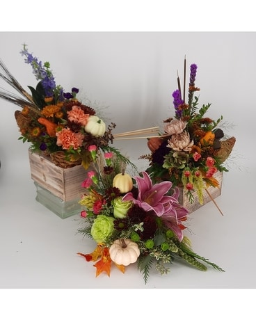 THANKSGIVING CORNUCOPIA Flower Arrangement
