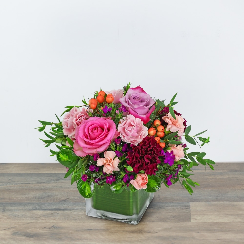 Love for Mom in Washington DC - Lee's Flower Shop