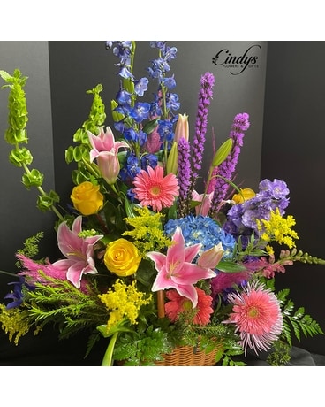 The Show Stopper- Designer's Choice Flower Arrangement